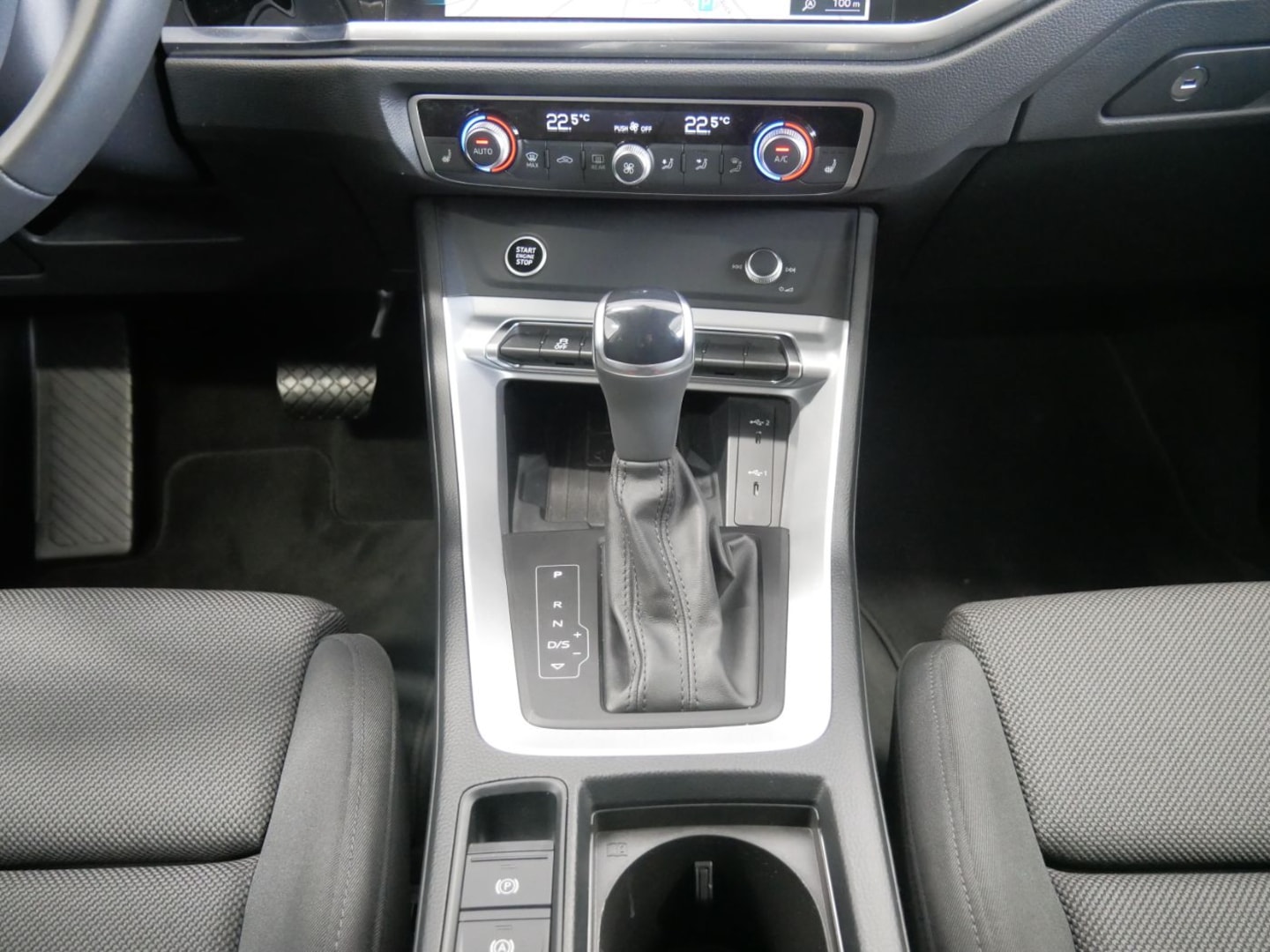 Bild über Audi Q3 TFSI 110 kW S tronic - für weitere Informationen kontaktieren Sie den Audi Partner