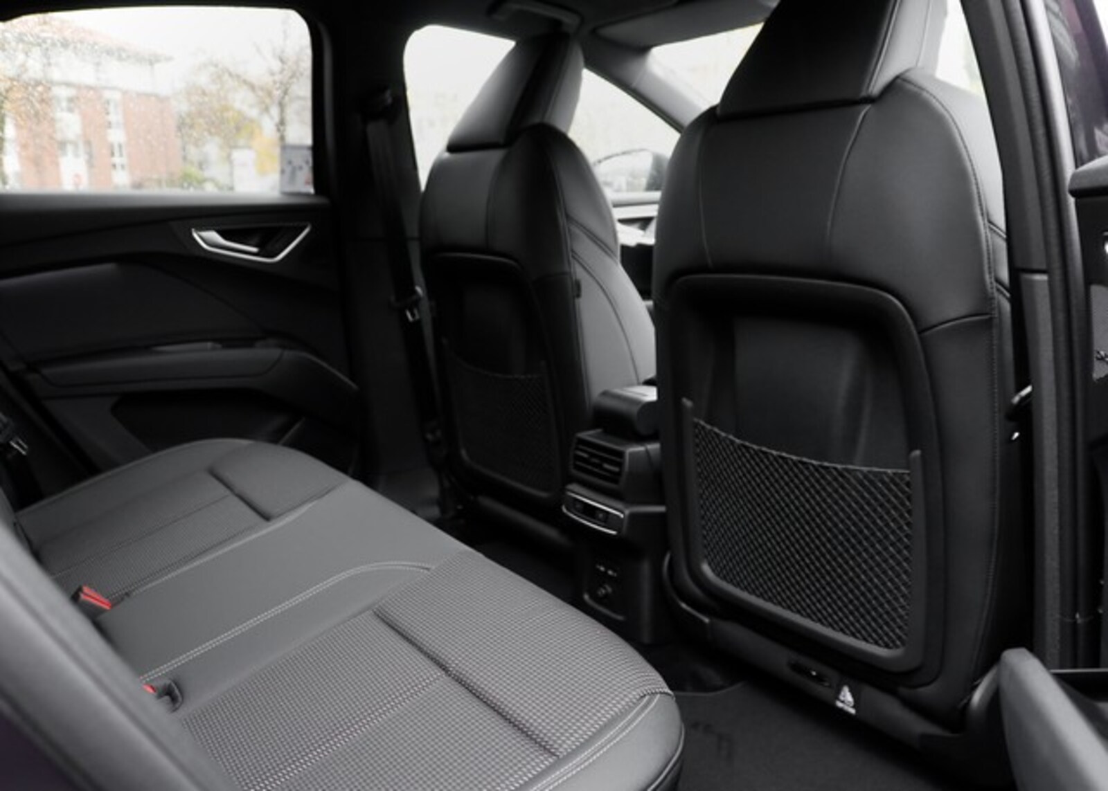 Audi Q4 Sportback e-tron – Bild 7