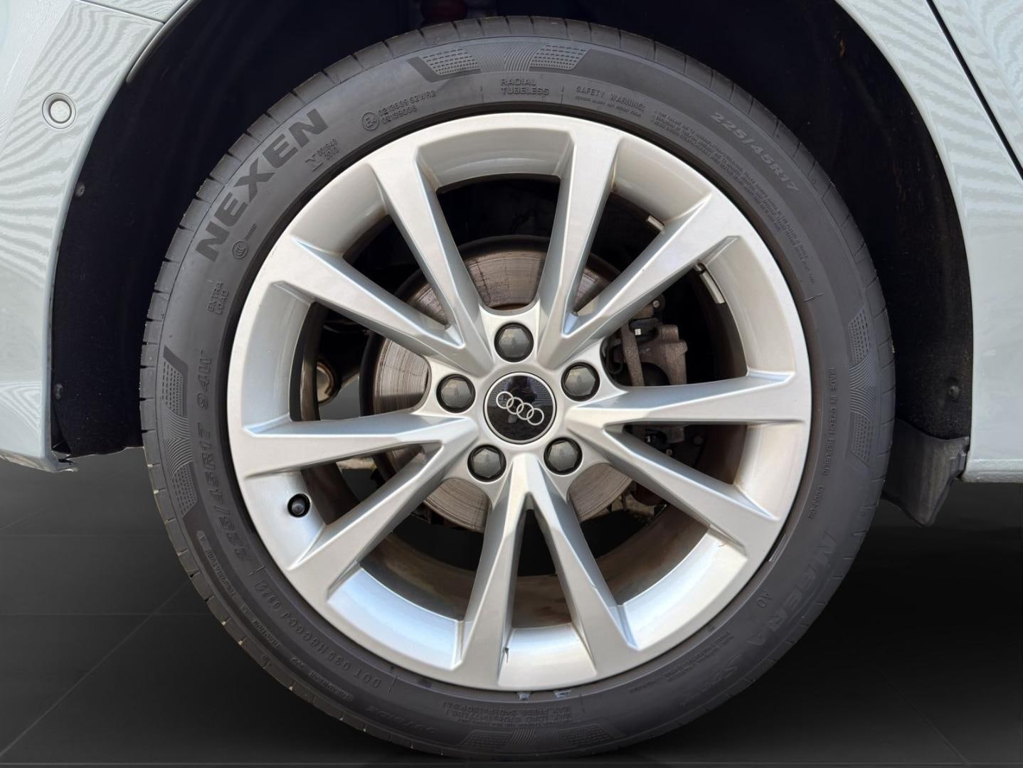 Bild über Audi A3 Sportback 35 TDI S tronic - für weitere Informationen kontaktieren Sie den Audi Partner