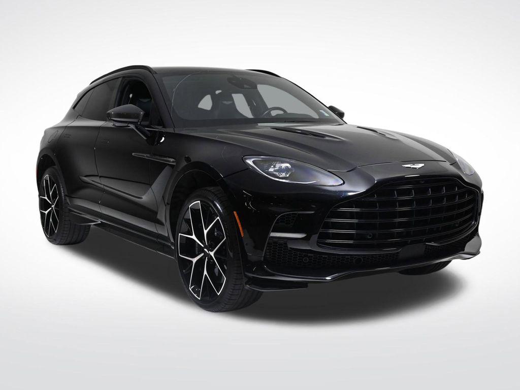 2023 Aston Martin DBX 4.0 V8 707 AWD's photo