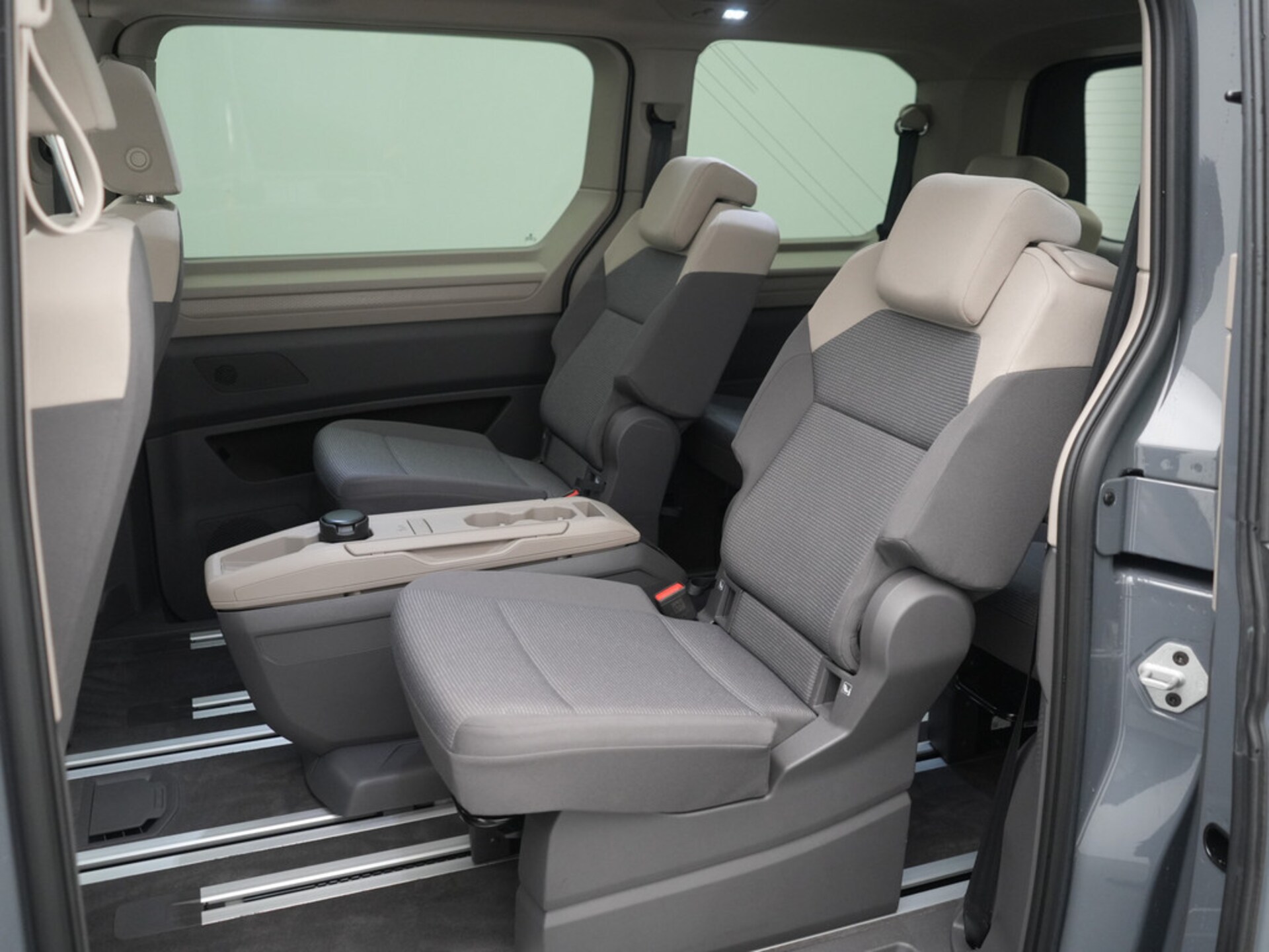 Volkswagen Multivan Basis-Modell