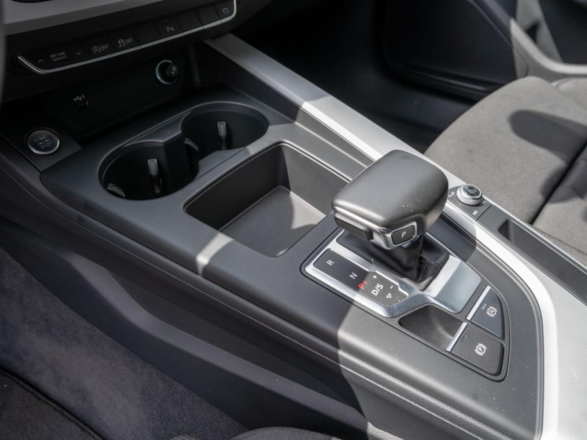 Audi A4 Avant S line