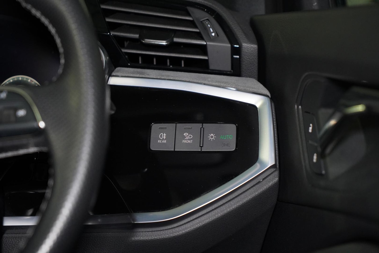 Image about Audi Q3 40 TFSI quattro S tronic
