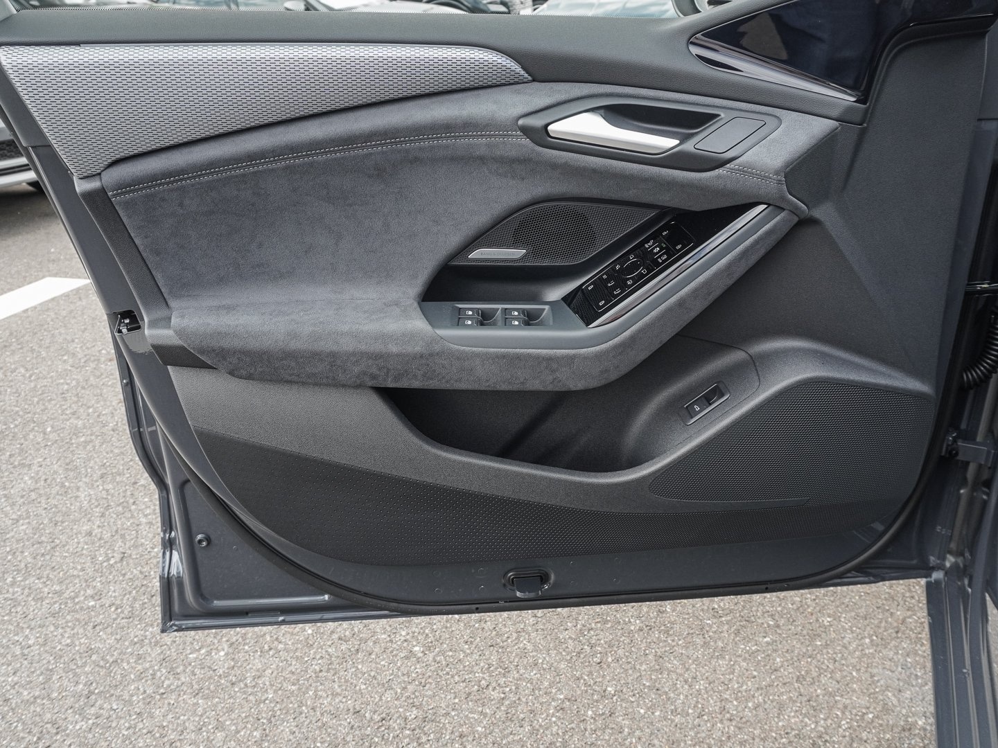 Bild über Audi A6 Avant e-tron S line business e-tron quattro 315 kW - für weitere Informationen kontaktieren Sie den Audi Partner