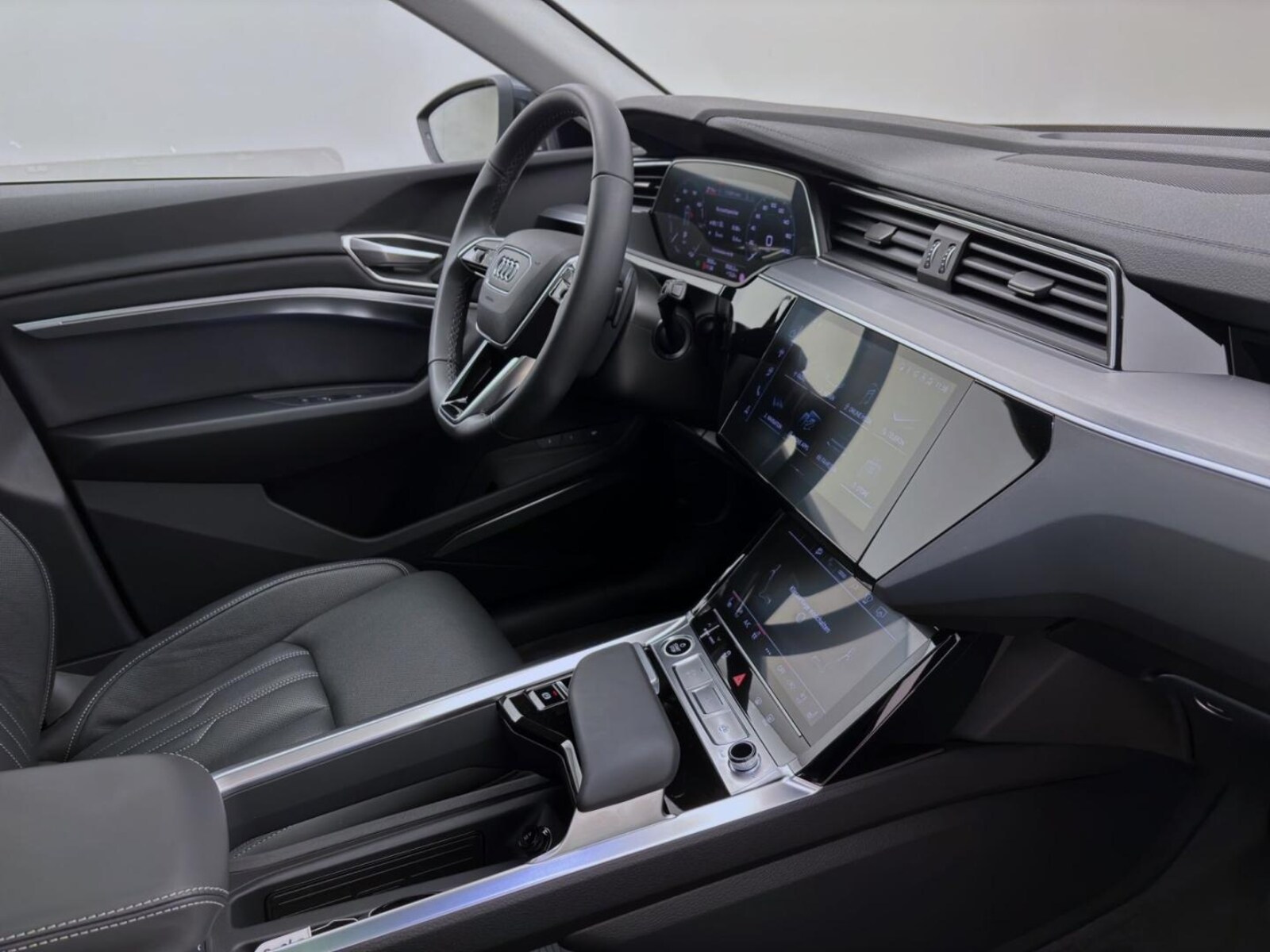 Audi Q8 e-tron – Bild 18