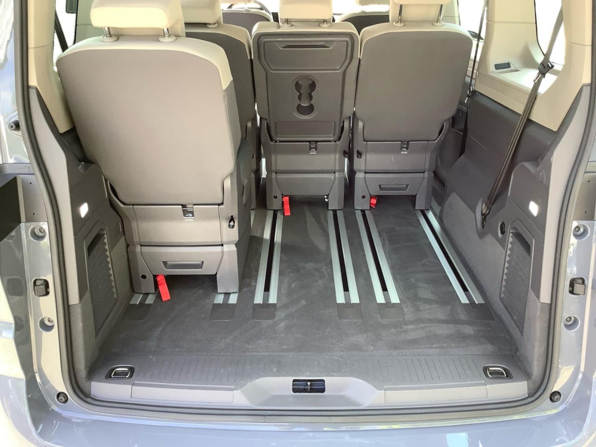 Volkswagen Multivan Basis-Modell