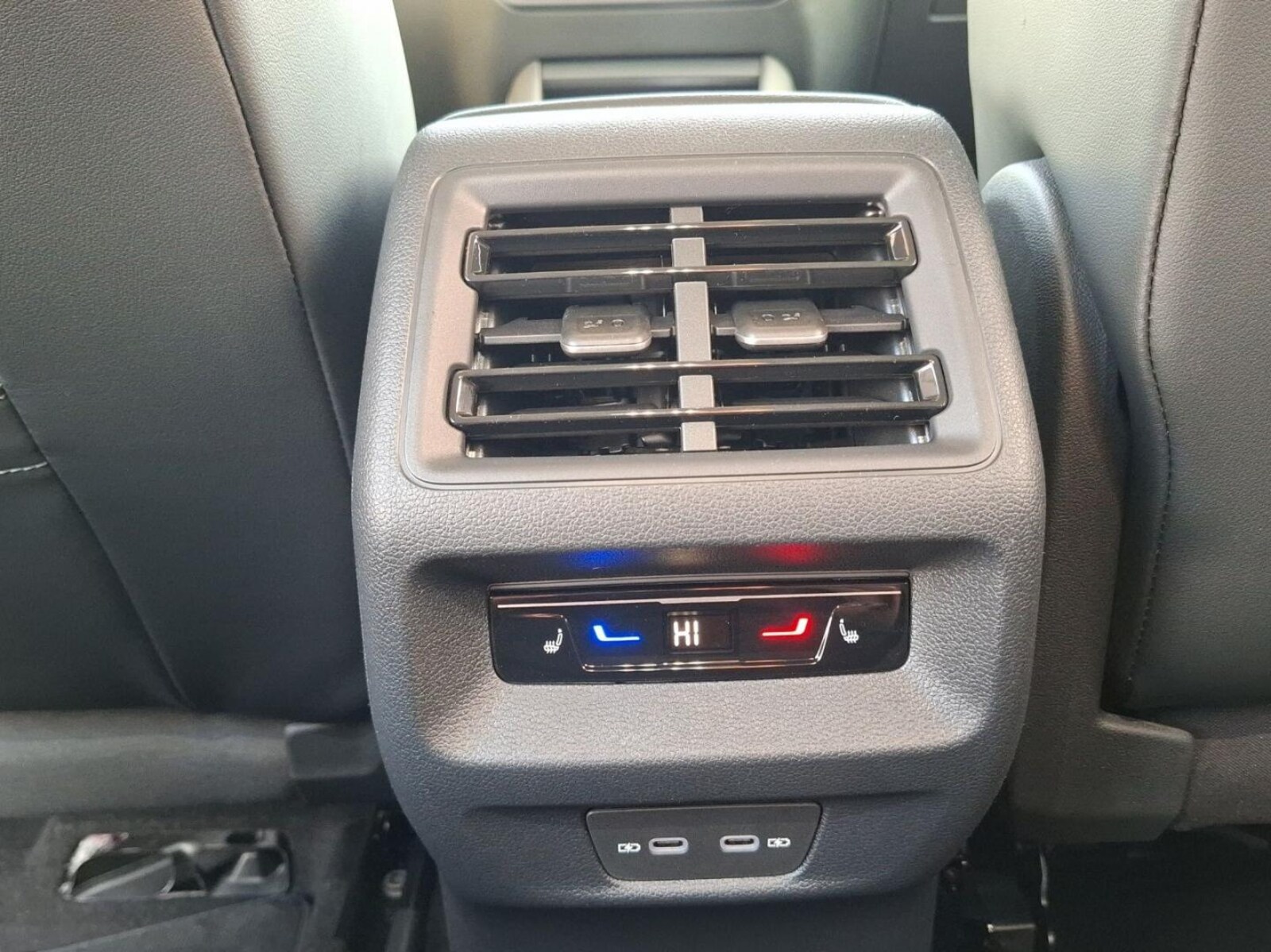 Volkswagen Tiguan – Bild 11