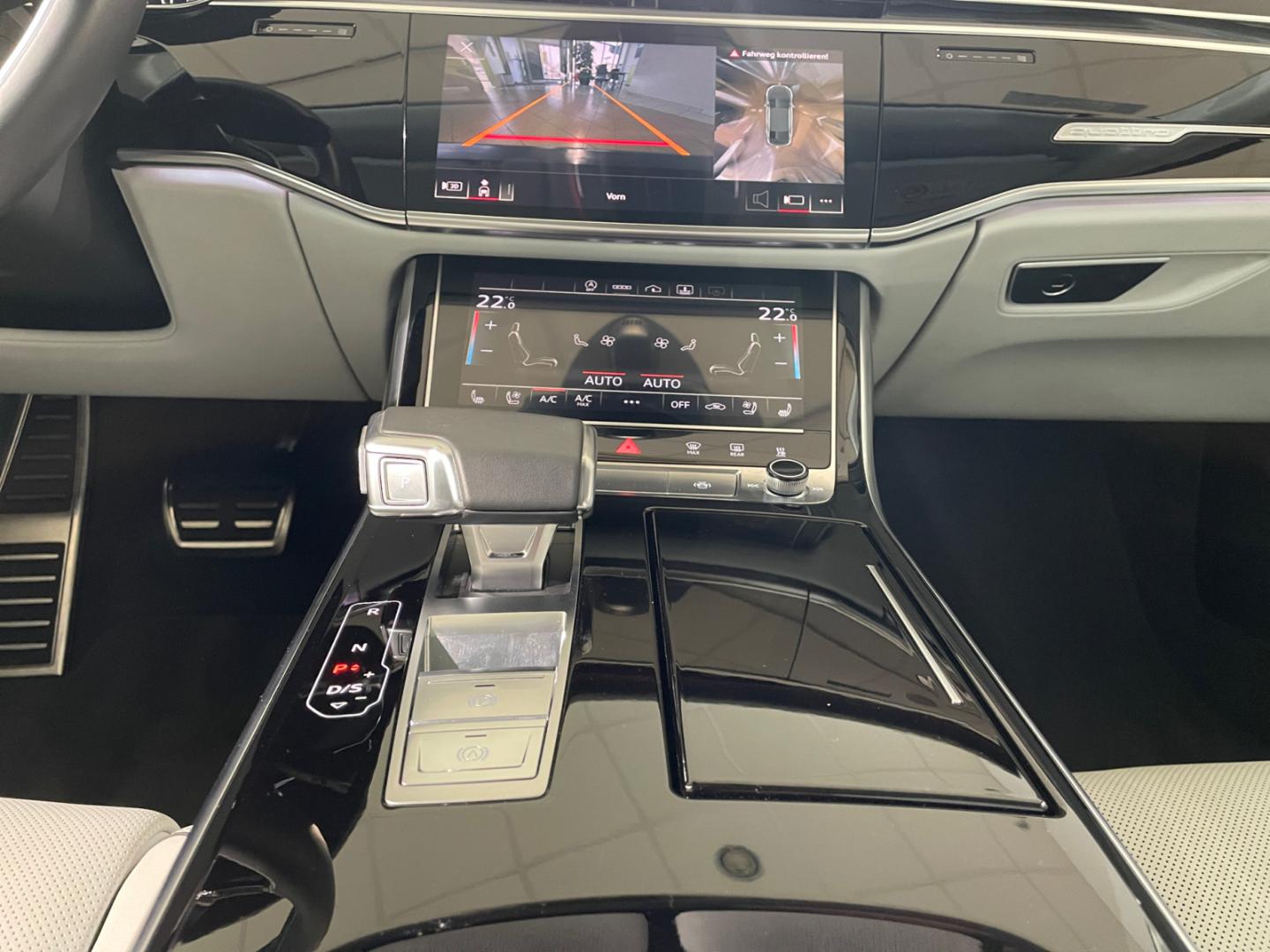 Image about Audi S8 TFSI quattro tiptronic
