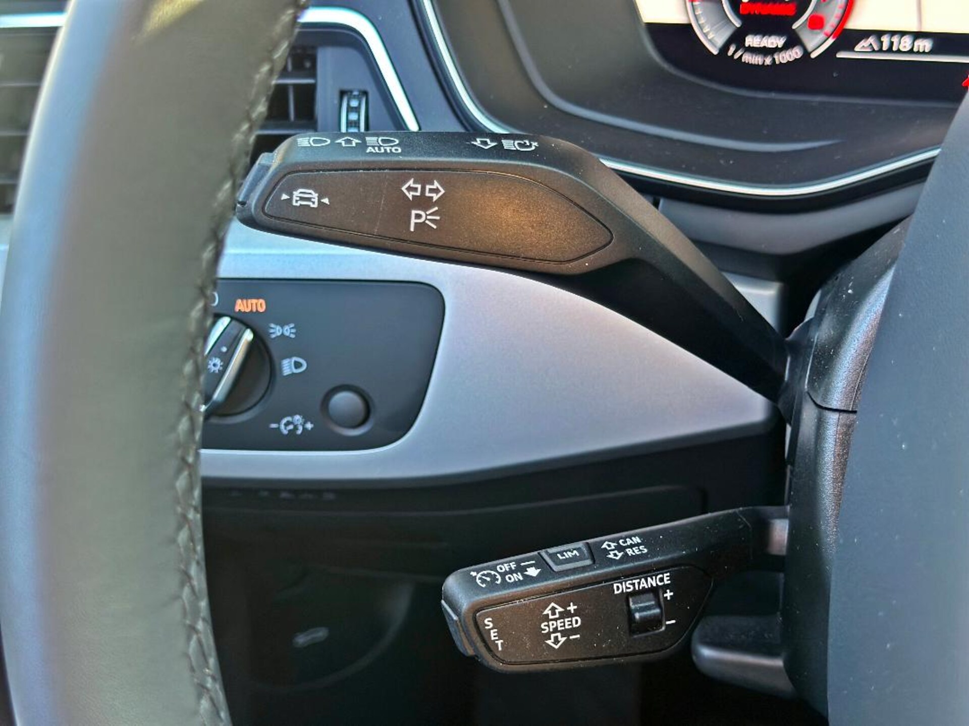 Audi A4 Avant S line