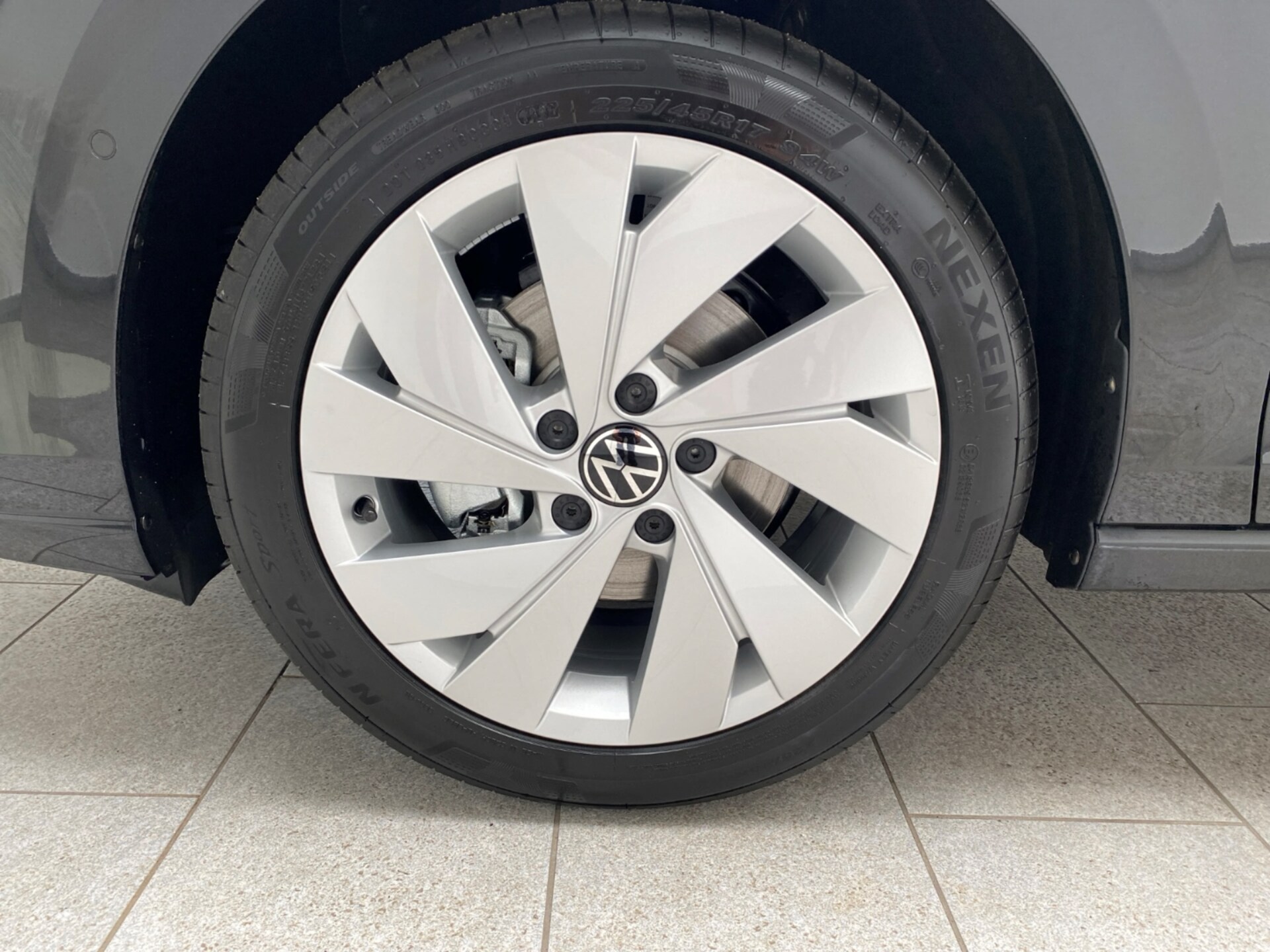 Volkswagen Golf Life