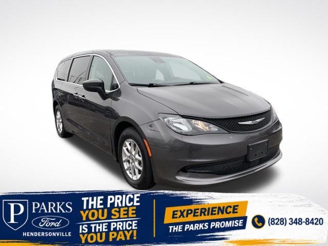 2023 Chrysler Voyager
