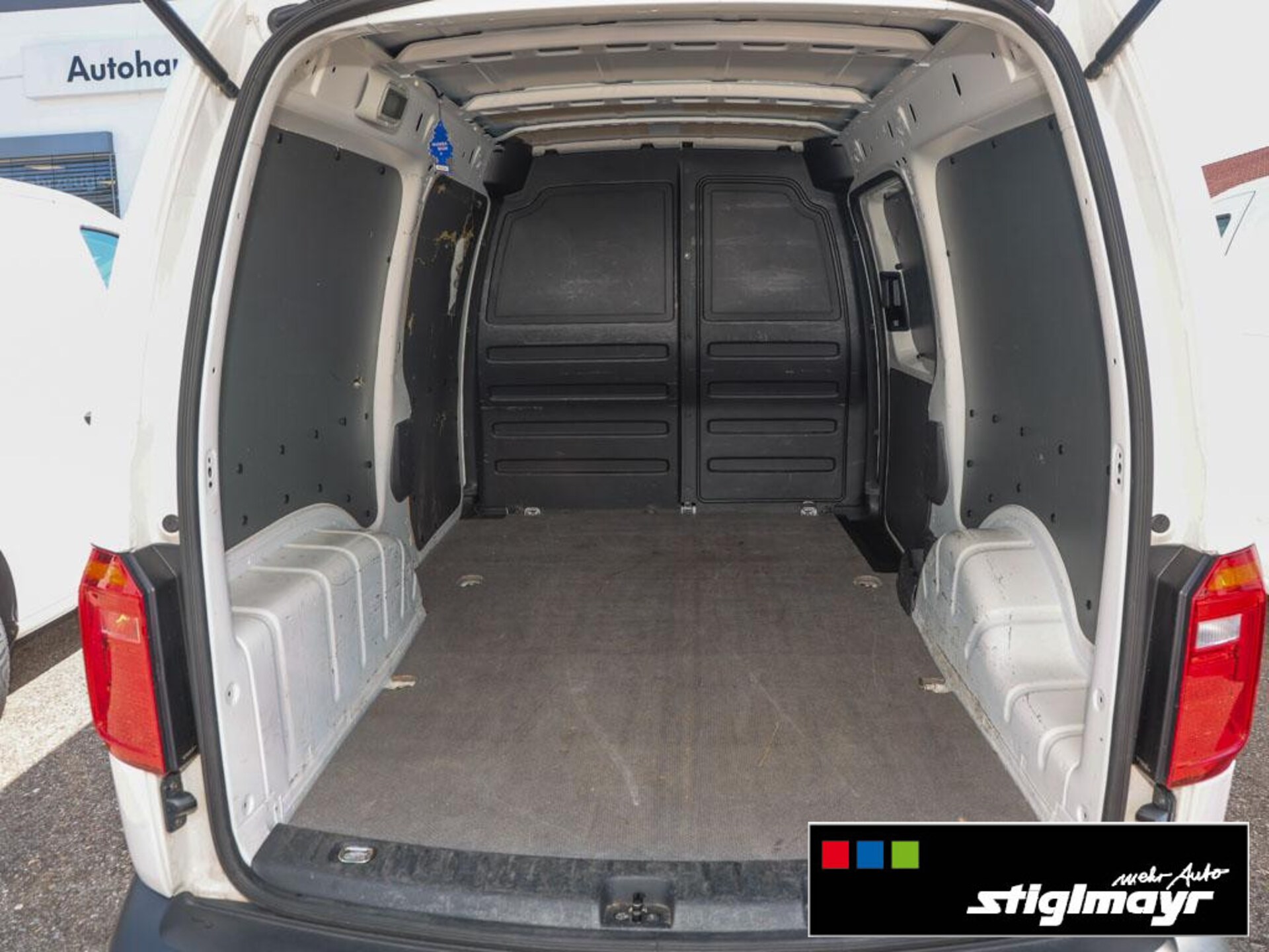 Volkswagen Caddy Maxi Kasten Basis-Modell