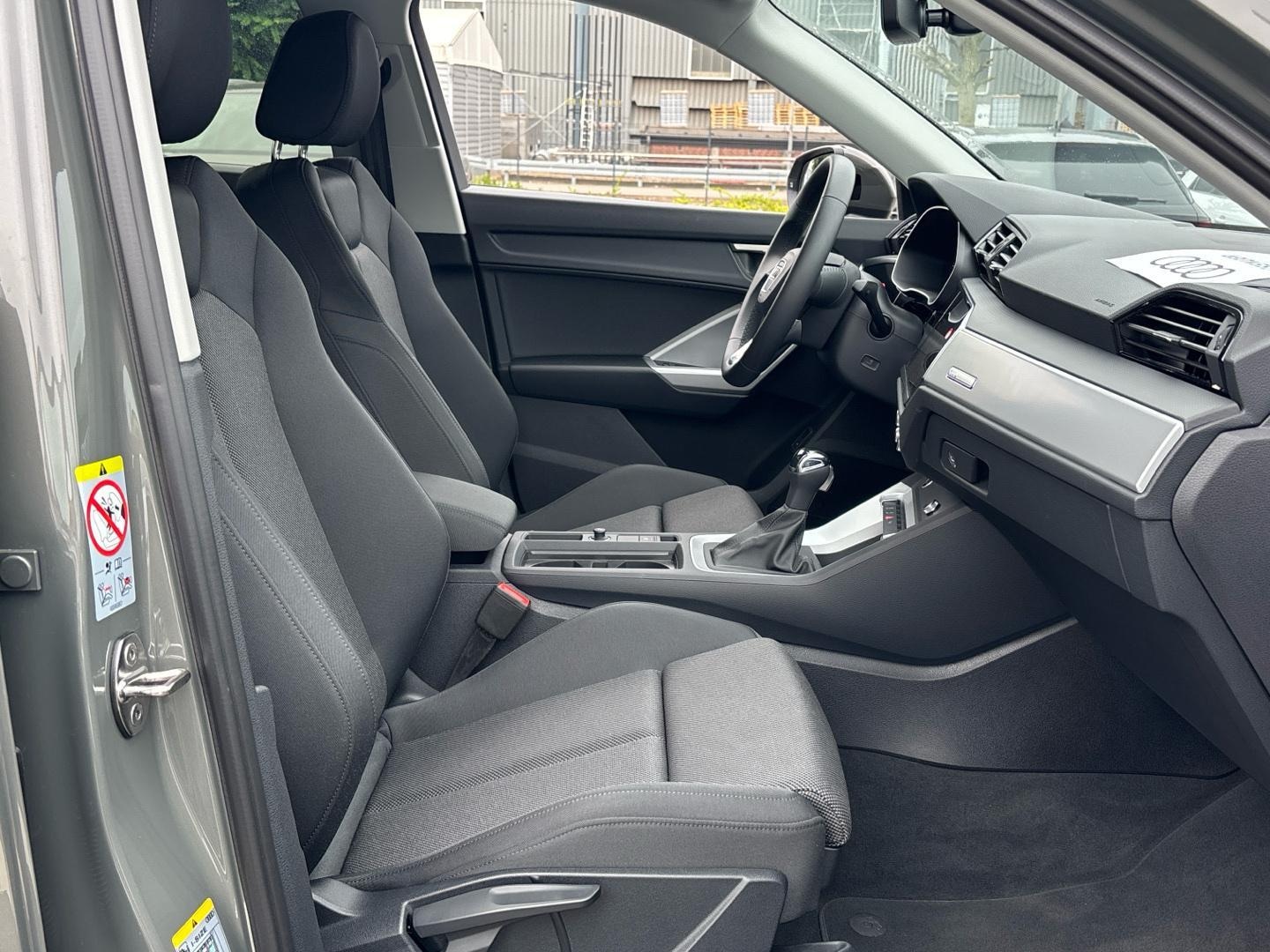Bild über Audi Q3 TFSI 110 kW S tronic - für weitere Informationen kontaktieren Sie den Audi Partner