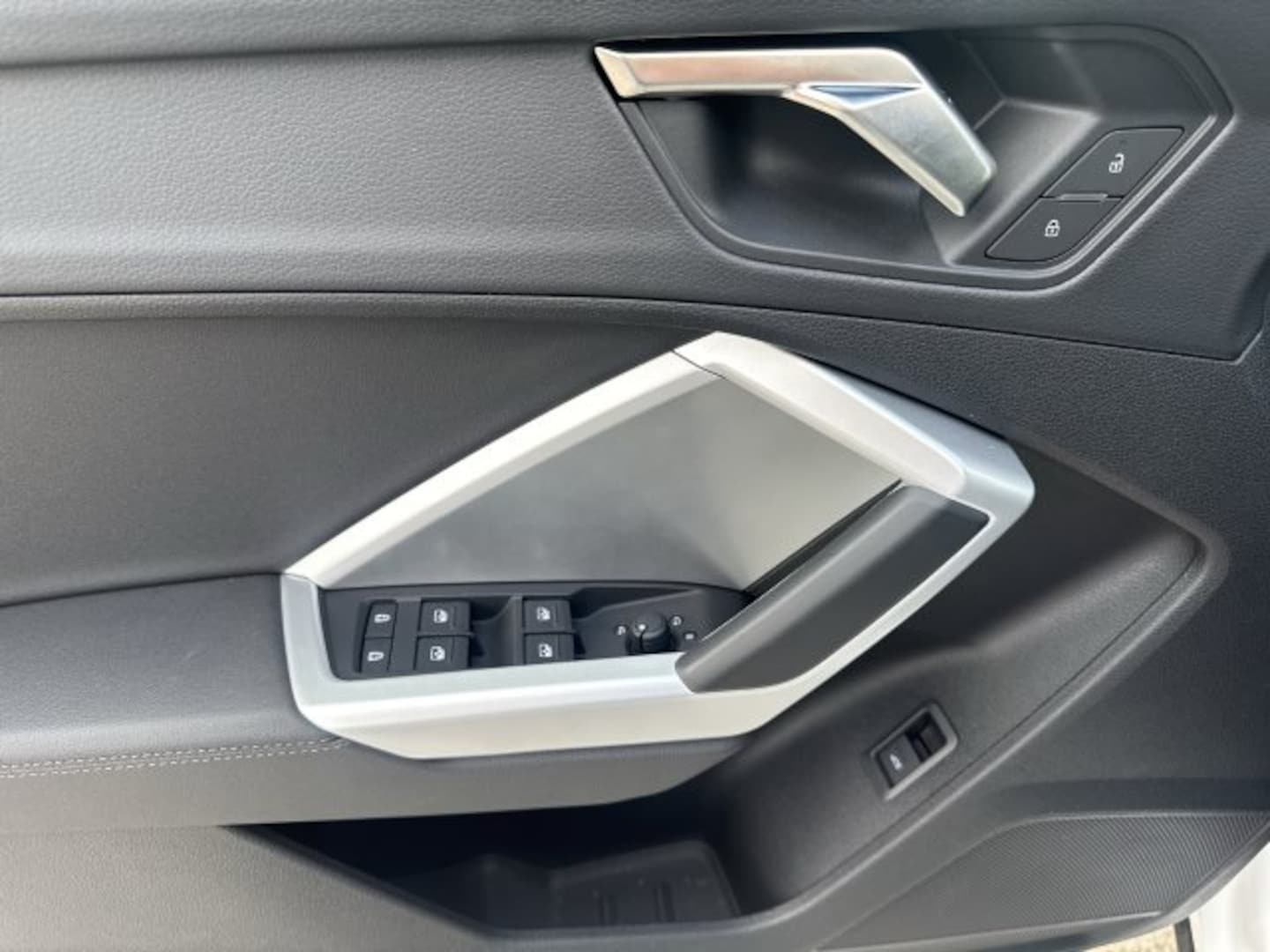 Bild über Audi Q3 Sportback S line 45 TFSI quattro S tronic - für weitere Informationen kontaktieren Sie den Audi Partner