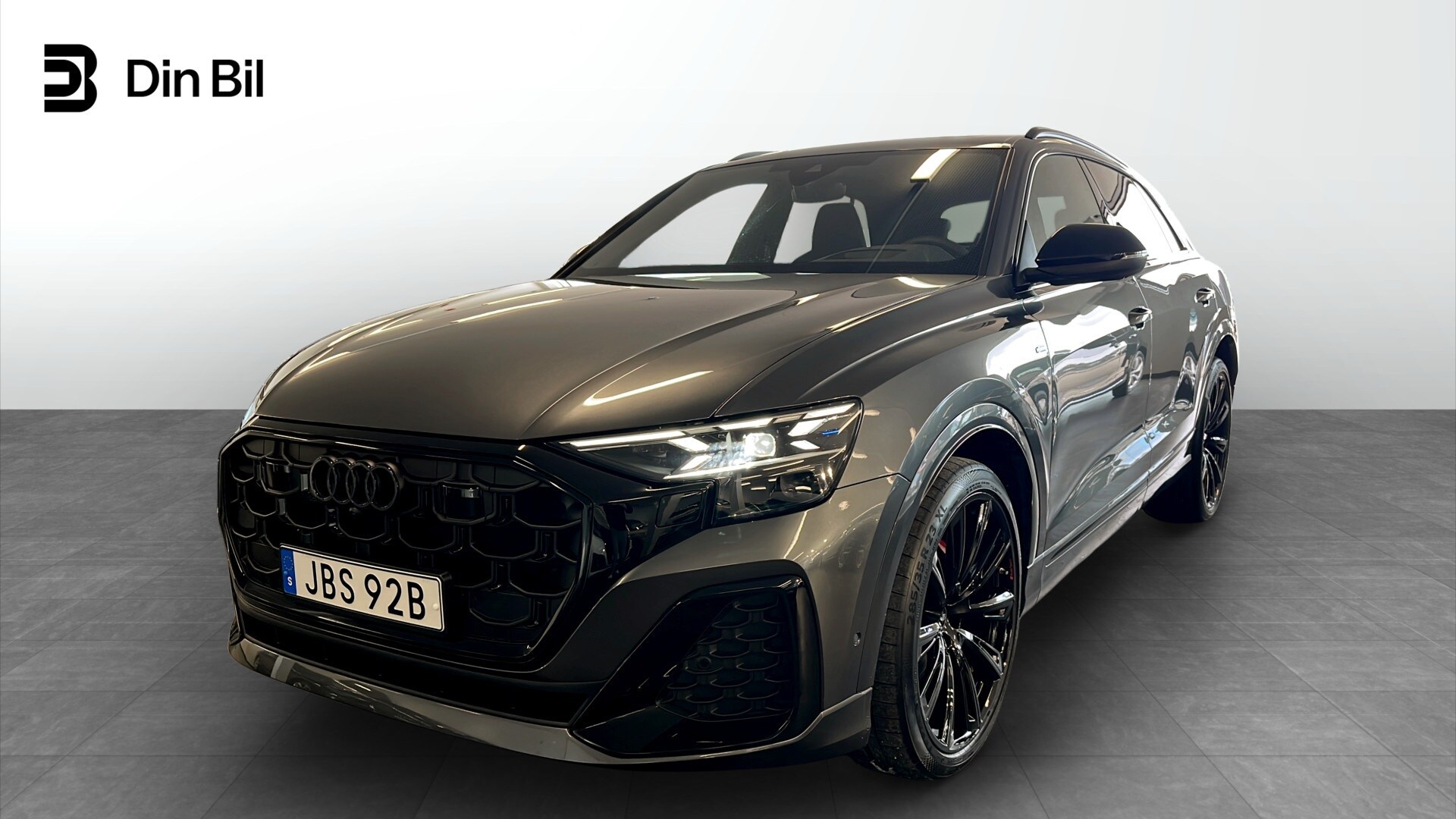 Bild som visar&nbsp;Audi Q8 SUV&nbsp;Q8 SUV TDI quattro 210 kW tiptronic - för mer information kontakta din Audi Partner