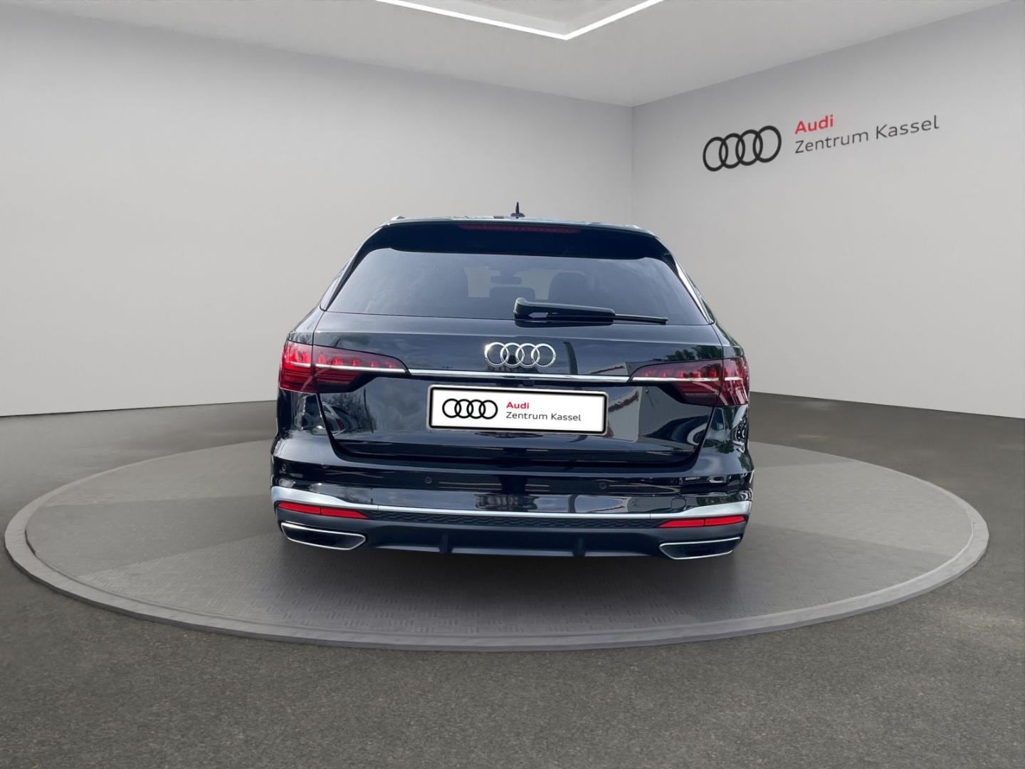 Bild über Audi A4 Avant S line 40 TFSI S tronic - für weitere Informationen kontaktieren Sie den Audi Partner