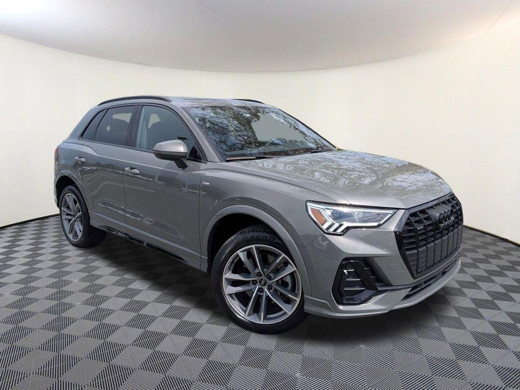 2023 Audi Q3 45 TFSI S Line Premium quattro's photo