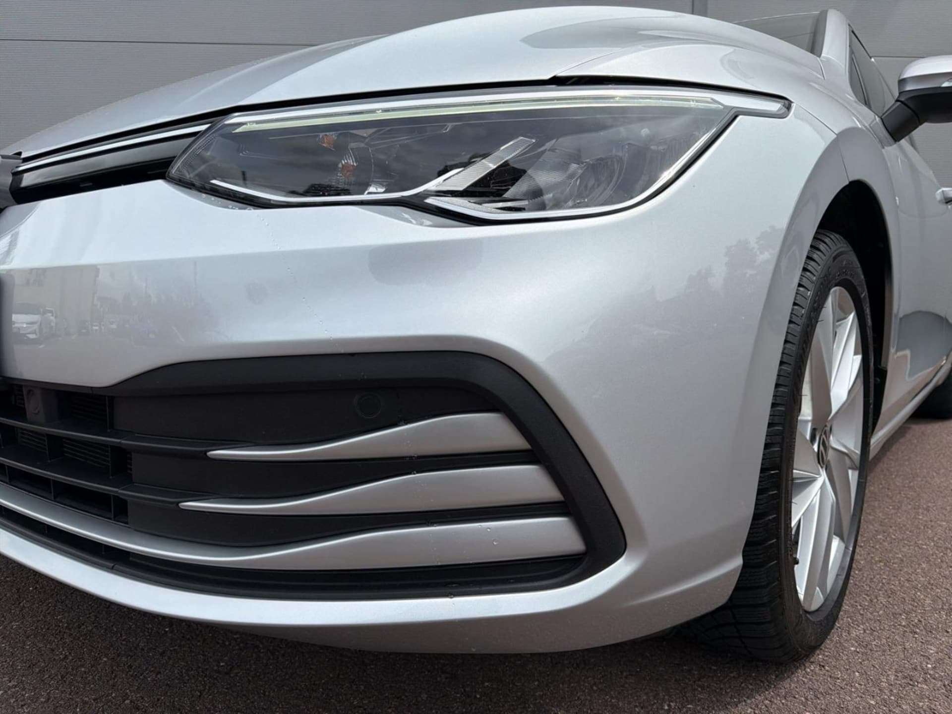 Volkswagen Golf Variant Life