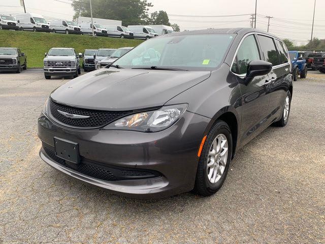 2023 Chrysler Voyager