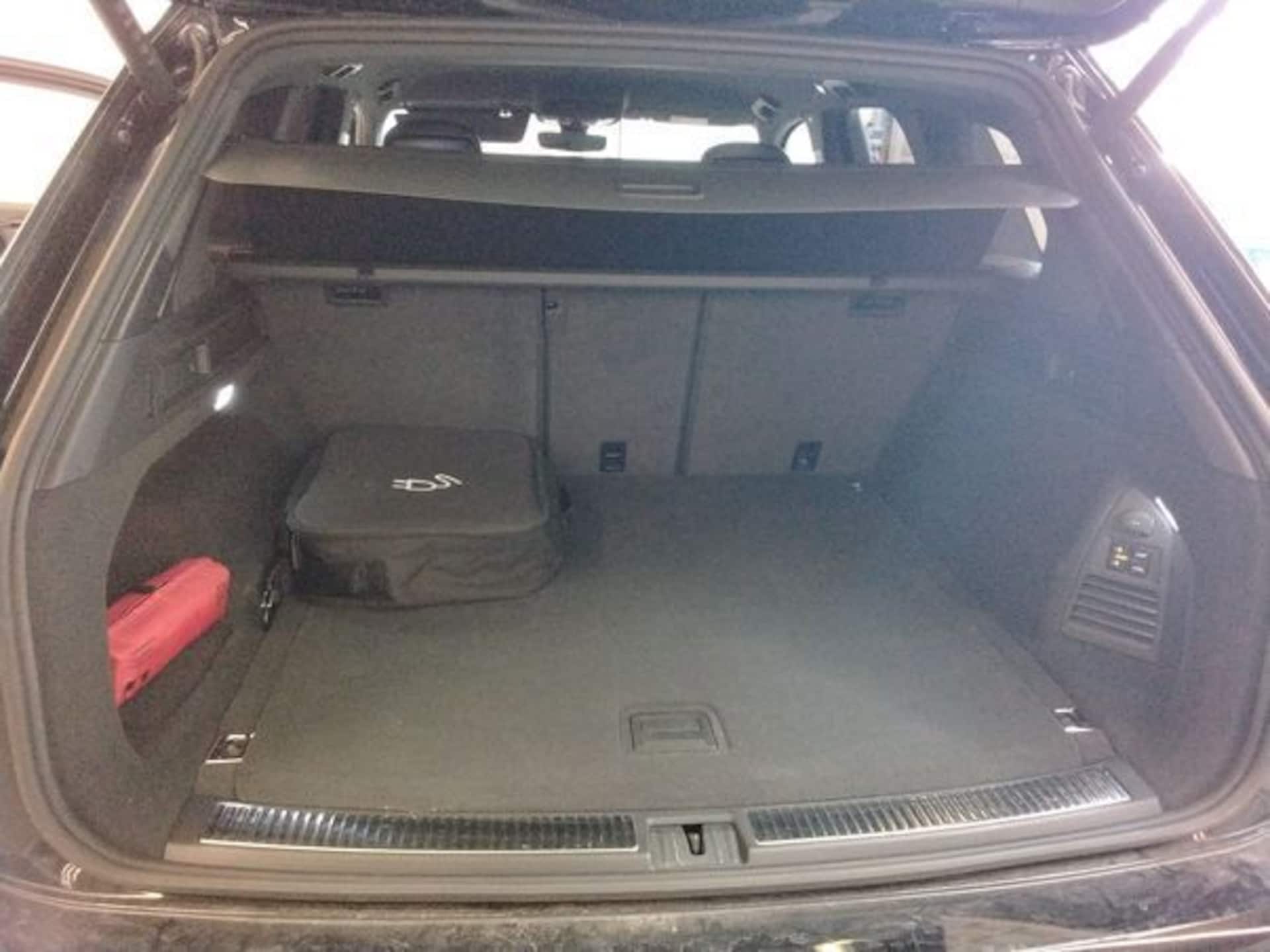 Volkswagen Touareg R