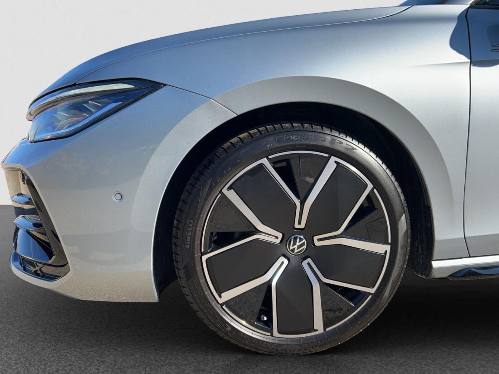 Volkswagen Passat – Bild 12