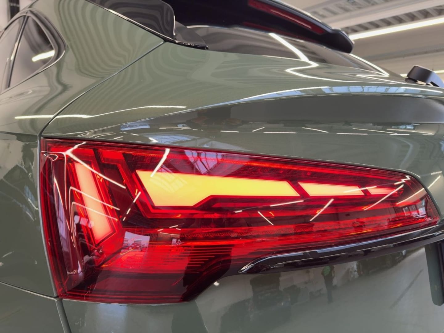 Bild über Audi Q5 Sportback 40 TDI quattro S tronic - für weitere Informationen kontaktieren Sie den Audi Partner