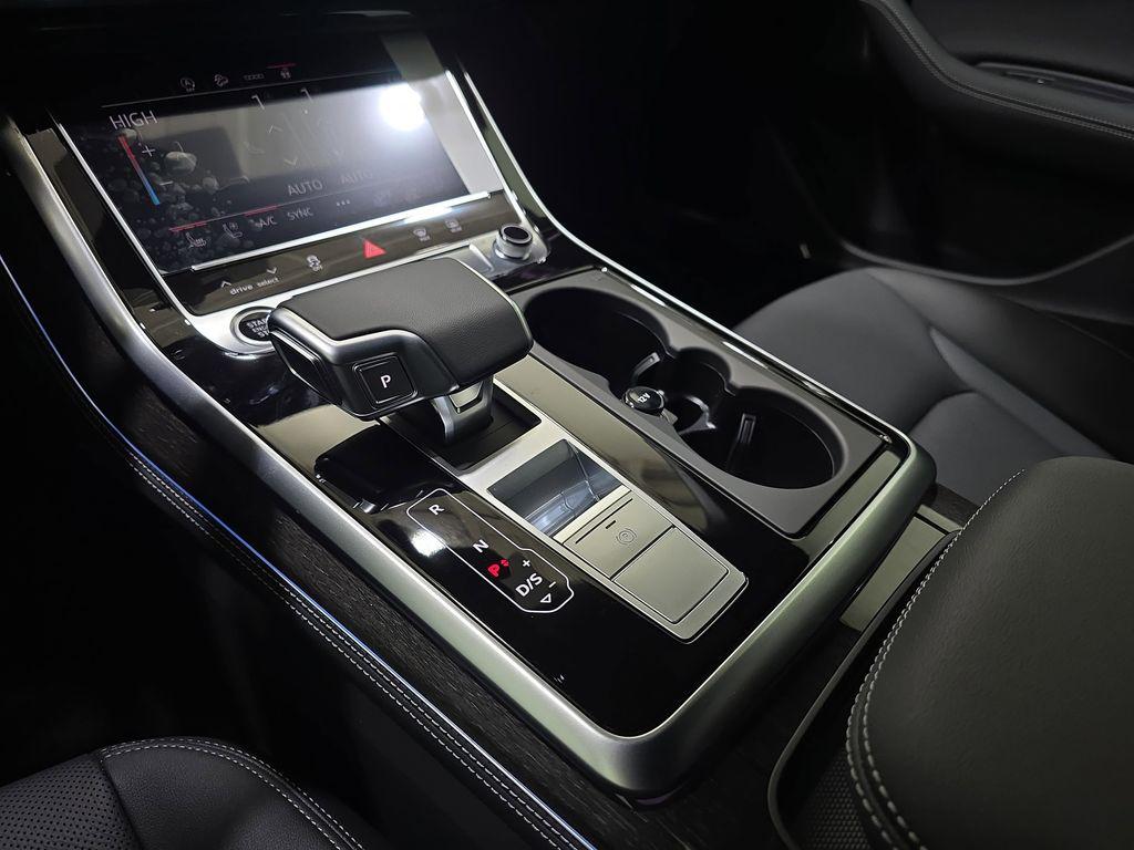 2026 Audi Q8 Premium Plus - Photo 24