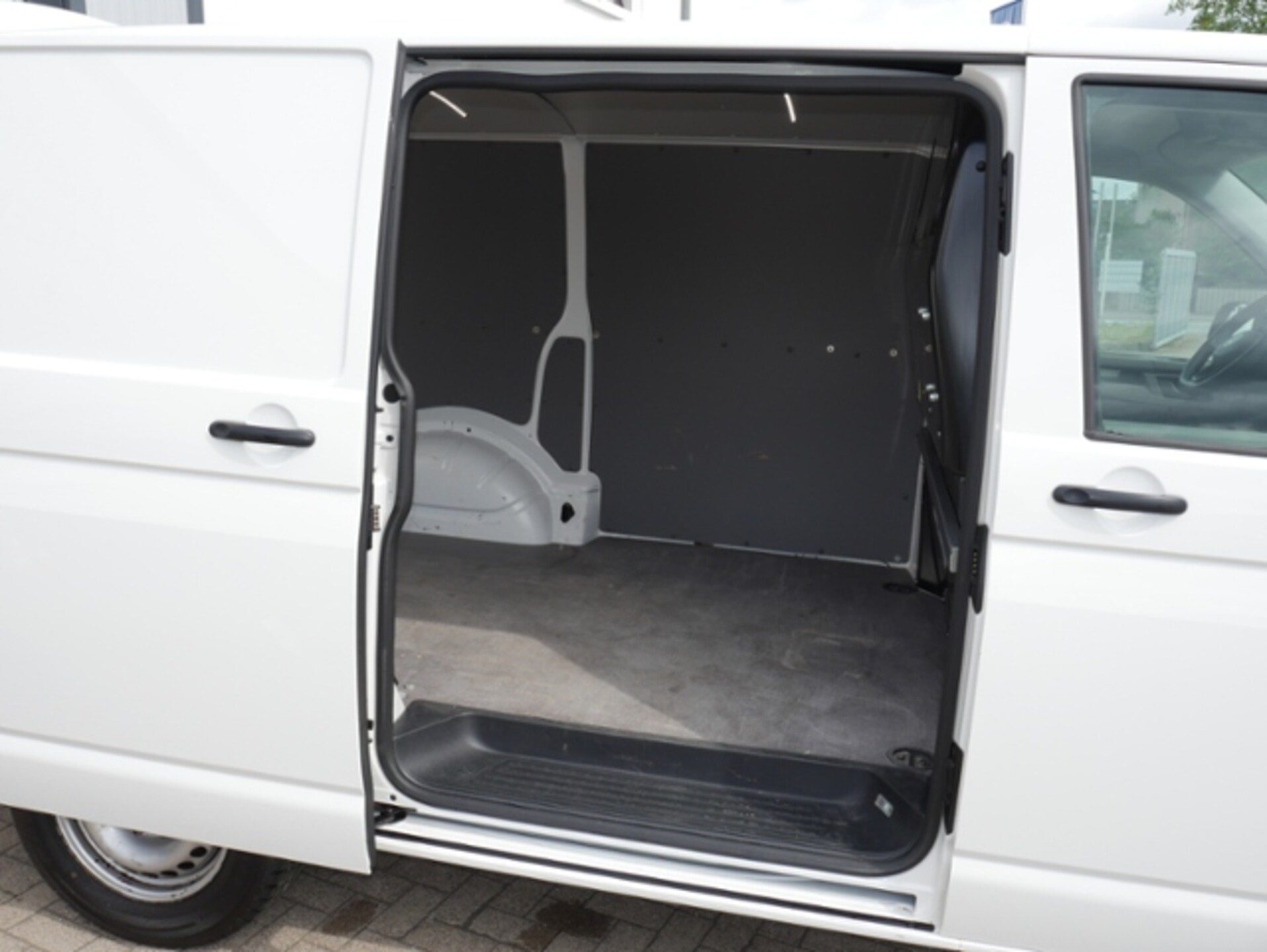 Volkswagen T6.1 Transporter Kasten kurzer Radstand