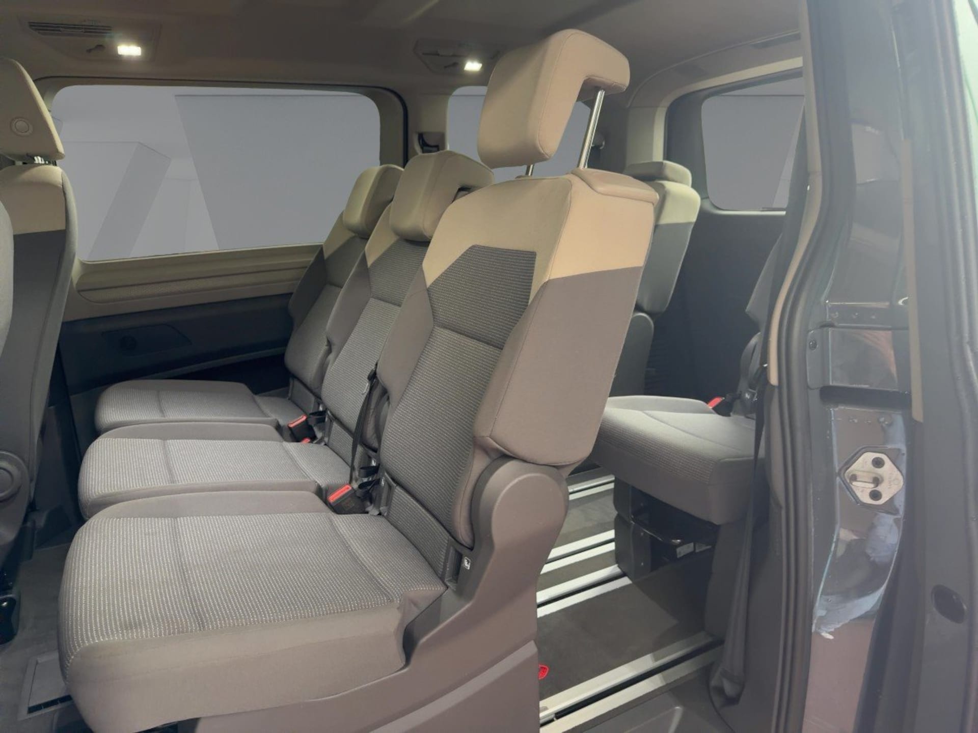 Volkswagen Multivan Basis-Modell
