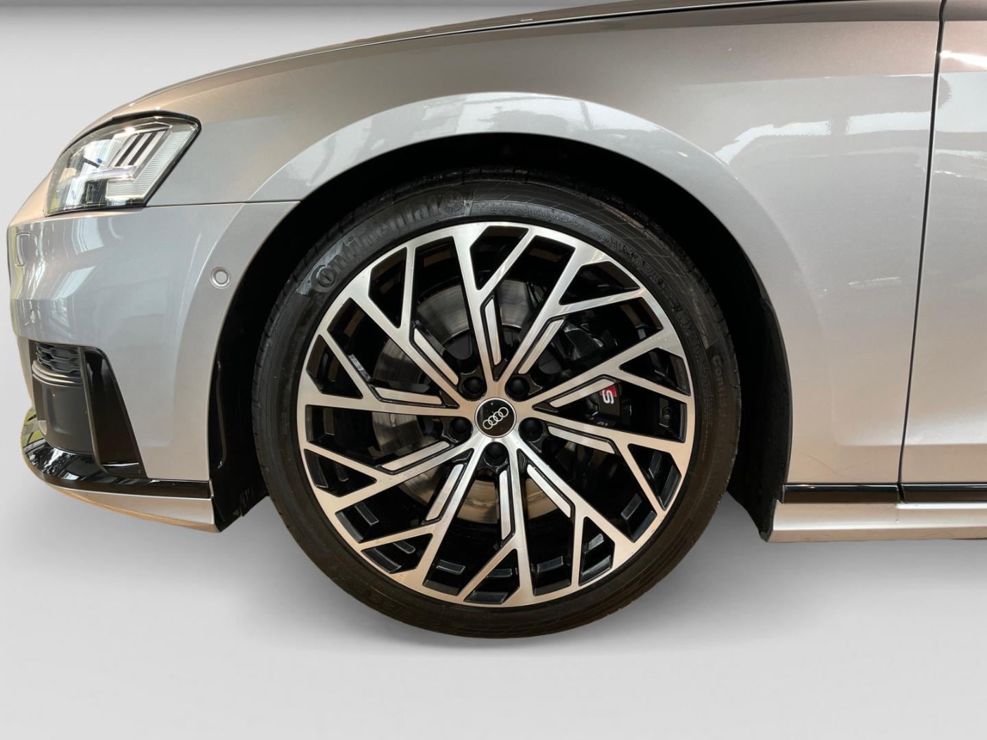 Image about Audi S8 TFSI quattro tiptronic