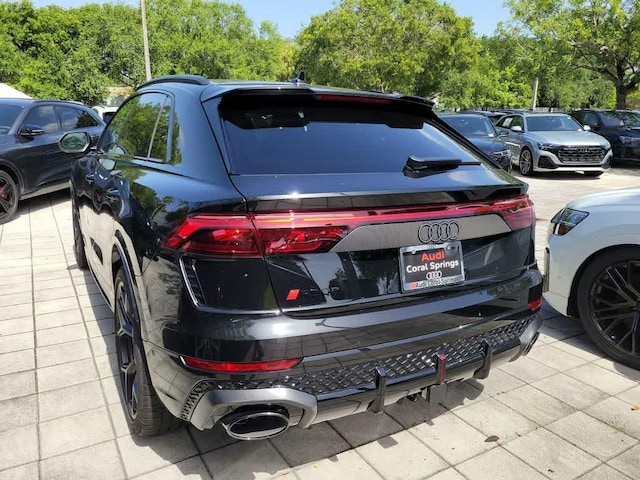 2026 Audi RS Q8 SUV performance