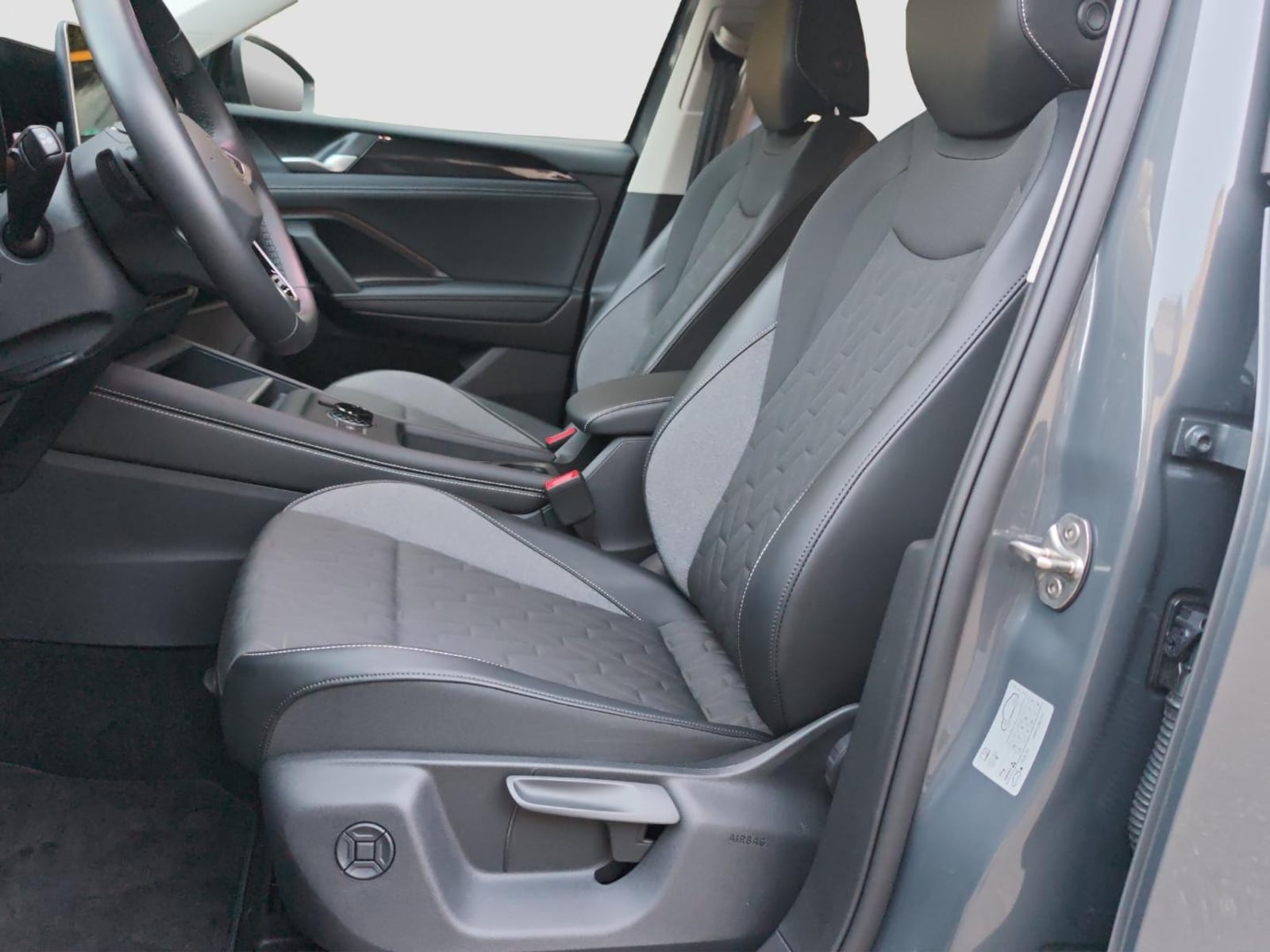 Volkswagen Tiguan – Bild 9