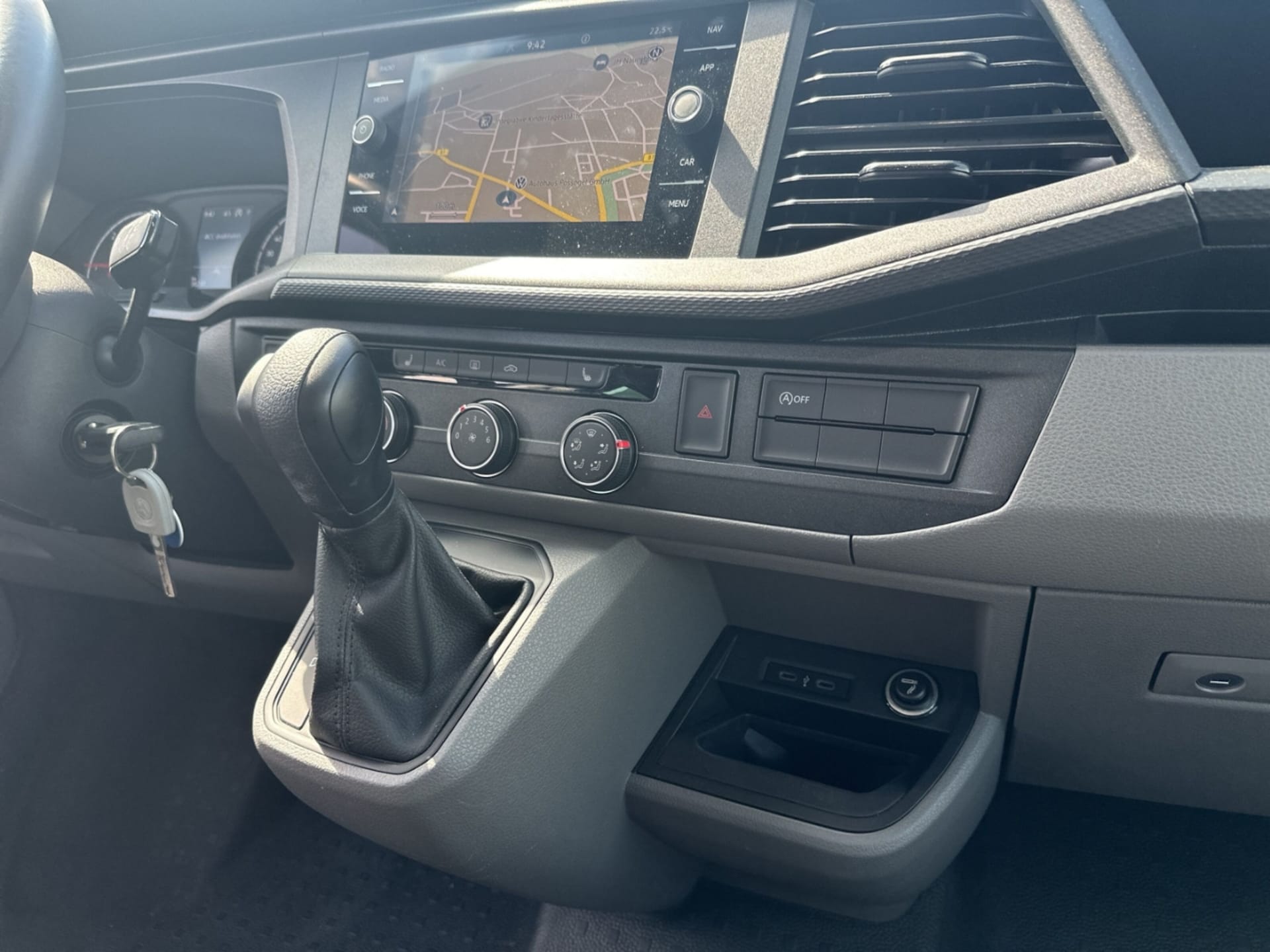 Volkswagen T6.1 Caravelle langer Radstand Comfortline