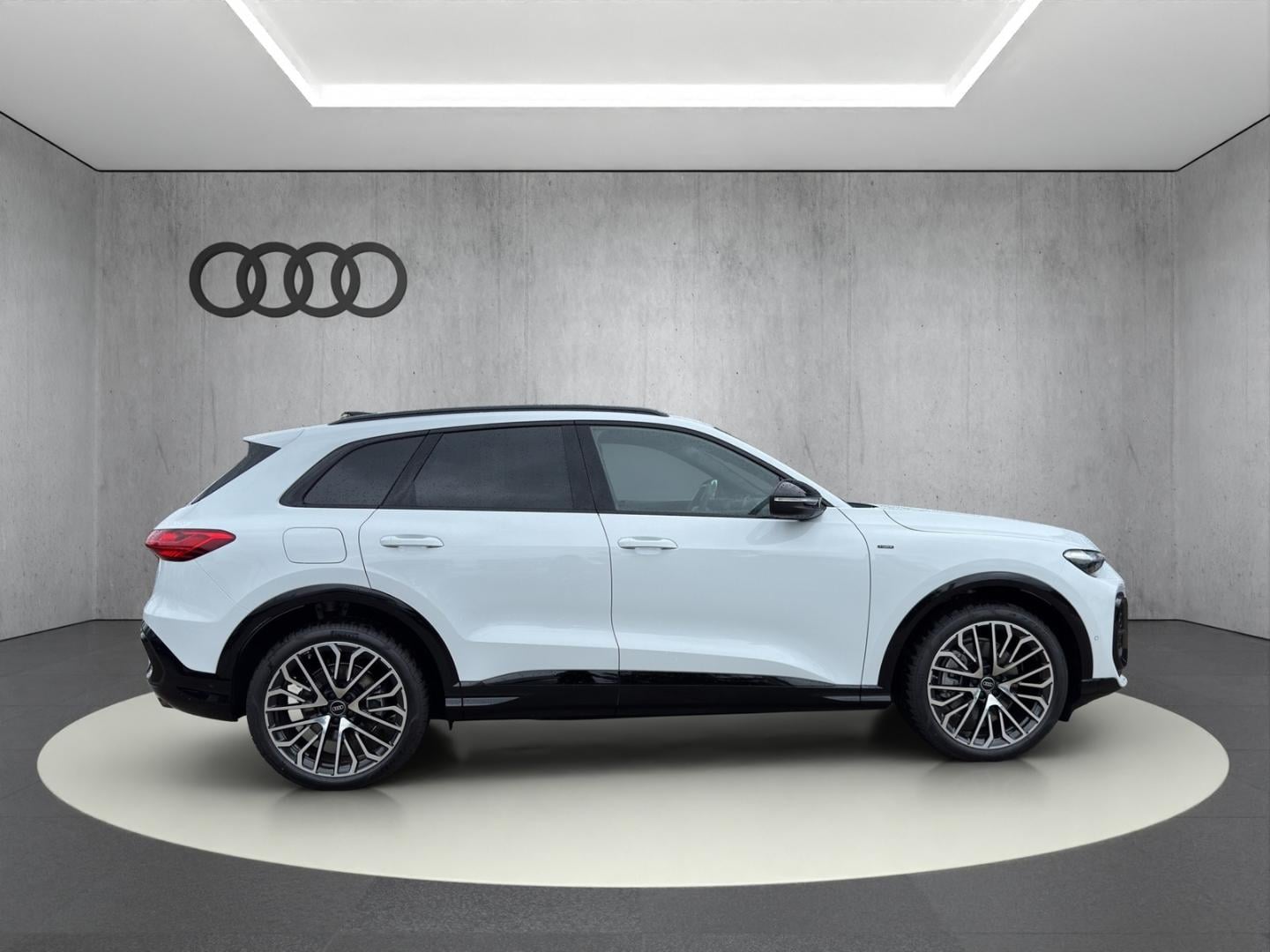 Bild über Audi Q5 SUV e-hybrid e-hybrid quattro 220 kW S tronic - für weitere Informationen kontaktieren Sie den Audi Partner