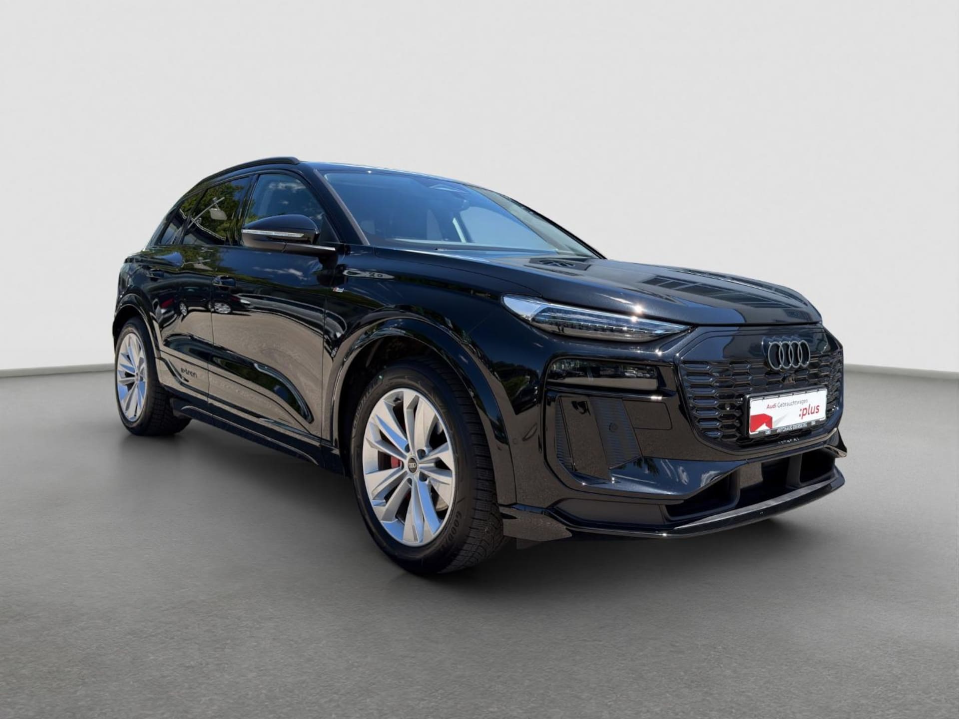 Audi Q6 SUV e-tron