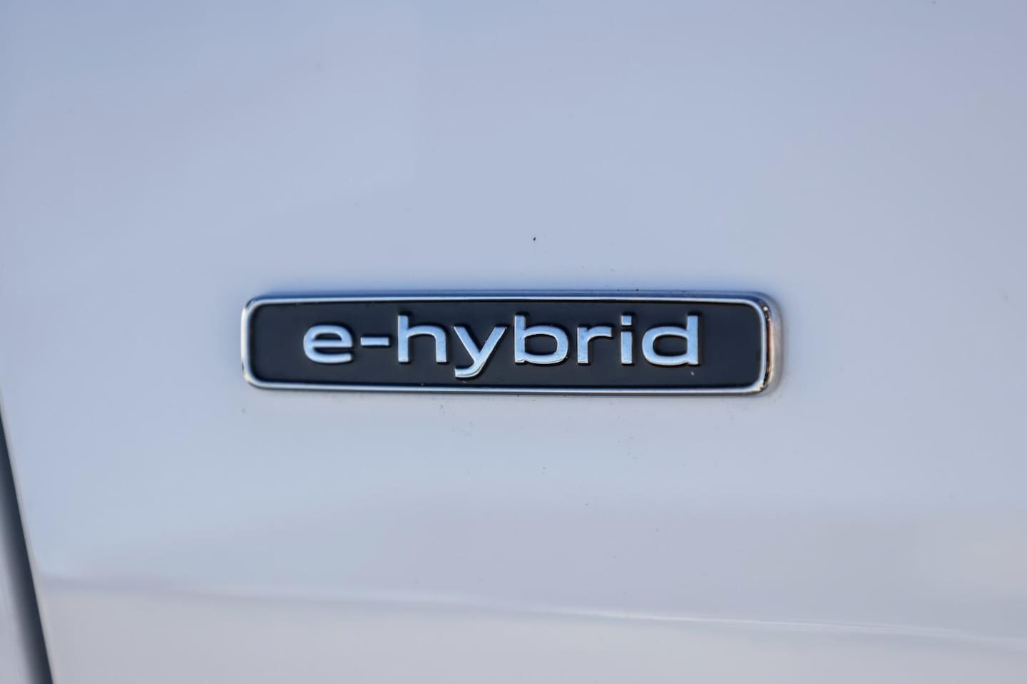 Image about Audi Q5 SUV e-hybrid quattro S tronic