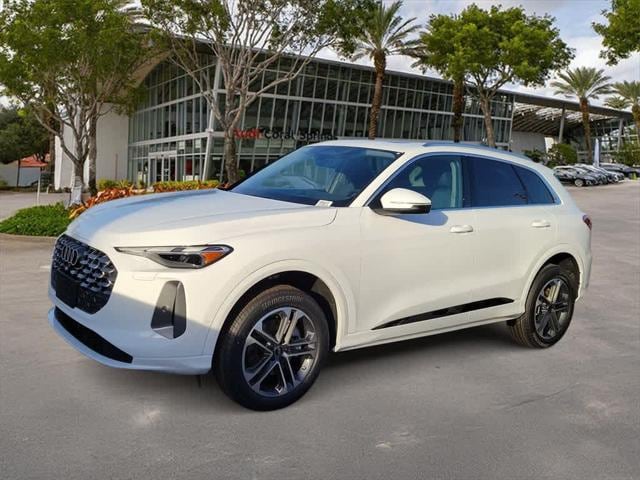 2025 Audi New Q5 Premium's photo