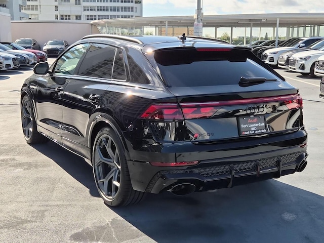 2026 Audi RS Q8 SUV performance