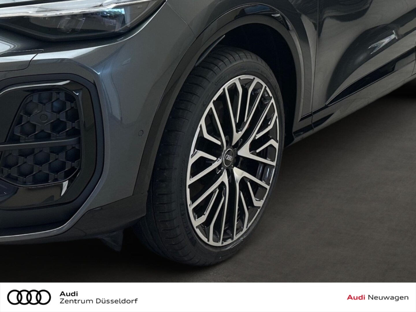 Bild über Audi Q5 SUV TDI quattro 150 kW S tronic - für weitere Informationen kontaktieren Sie den Audi Partner