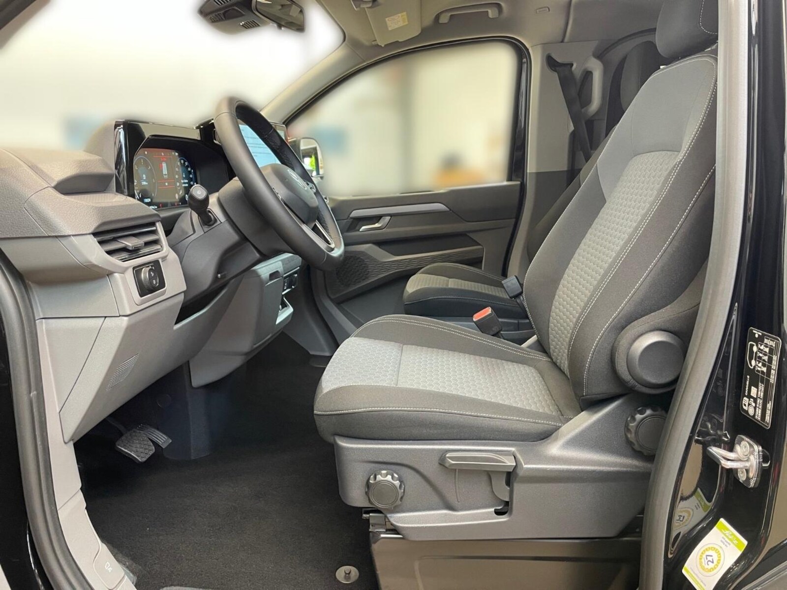 Volkswagen Caravelle – Bild 10