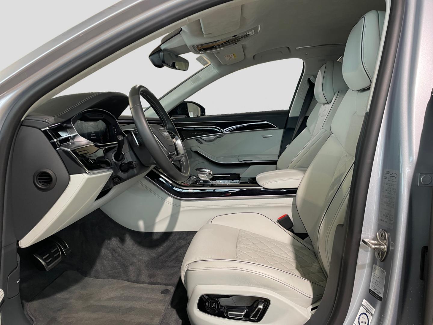 Image about Audi S8 TFSI quattro tiptronic