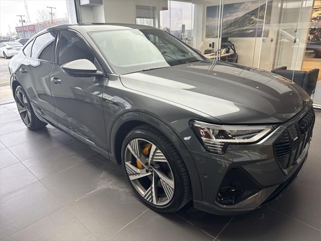 Used 2022 Audi e-tron Sportback Prestige with VIN WA13AAGE9NB006760 for sale in Kansas City