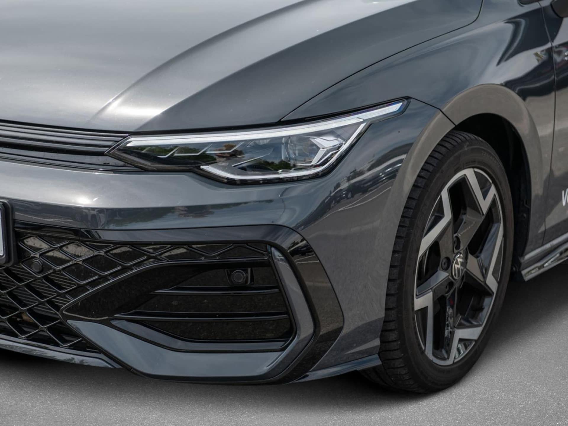 Volkswagen Golf R-Line