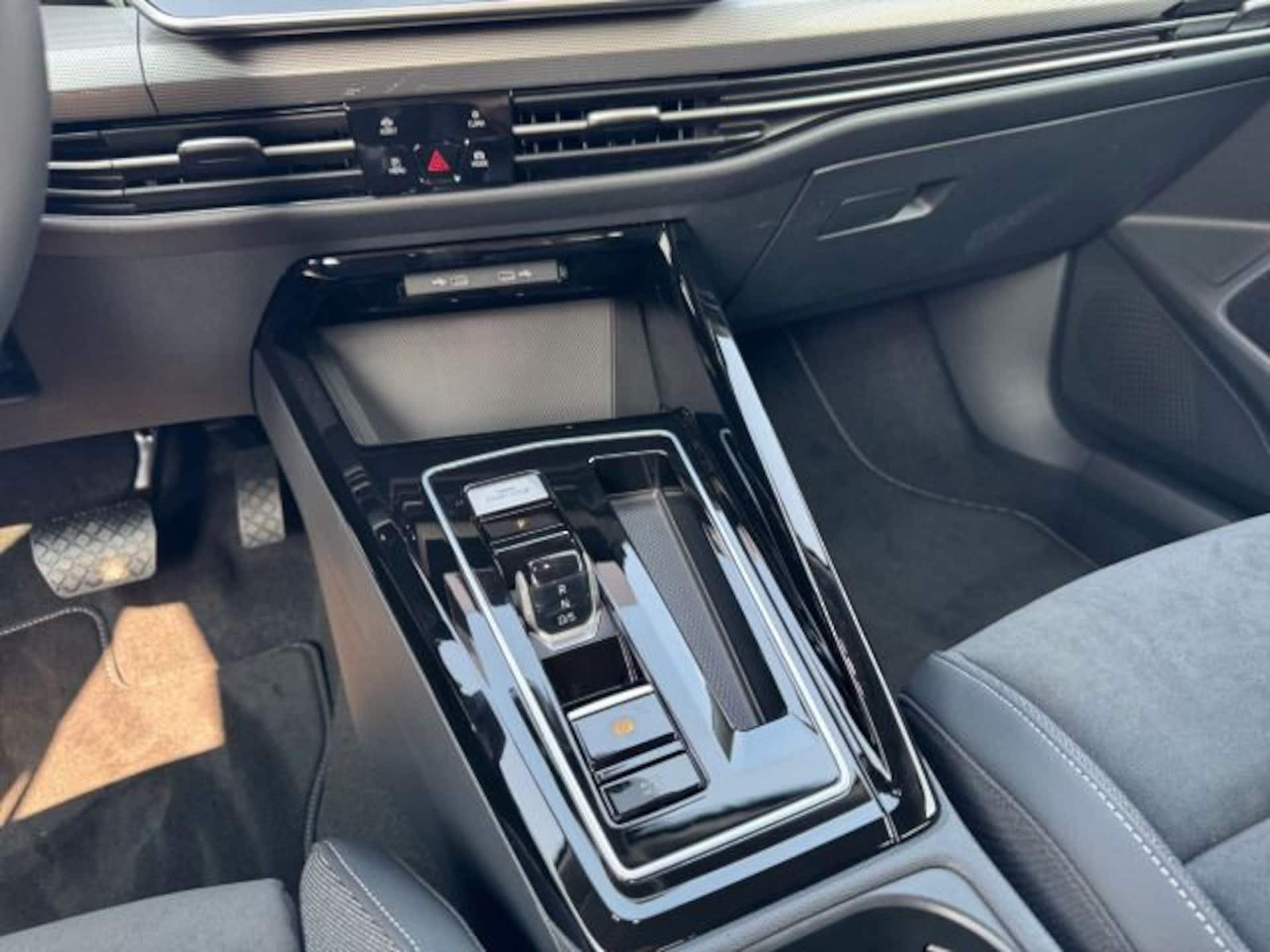 Volkswagen Golf Style