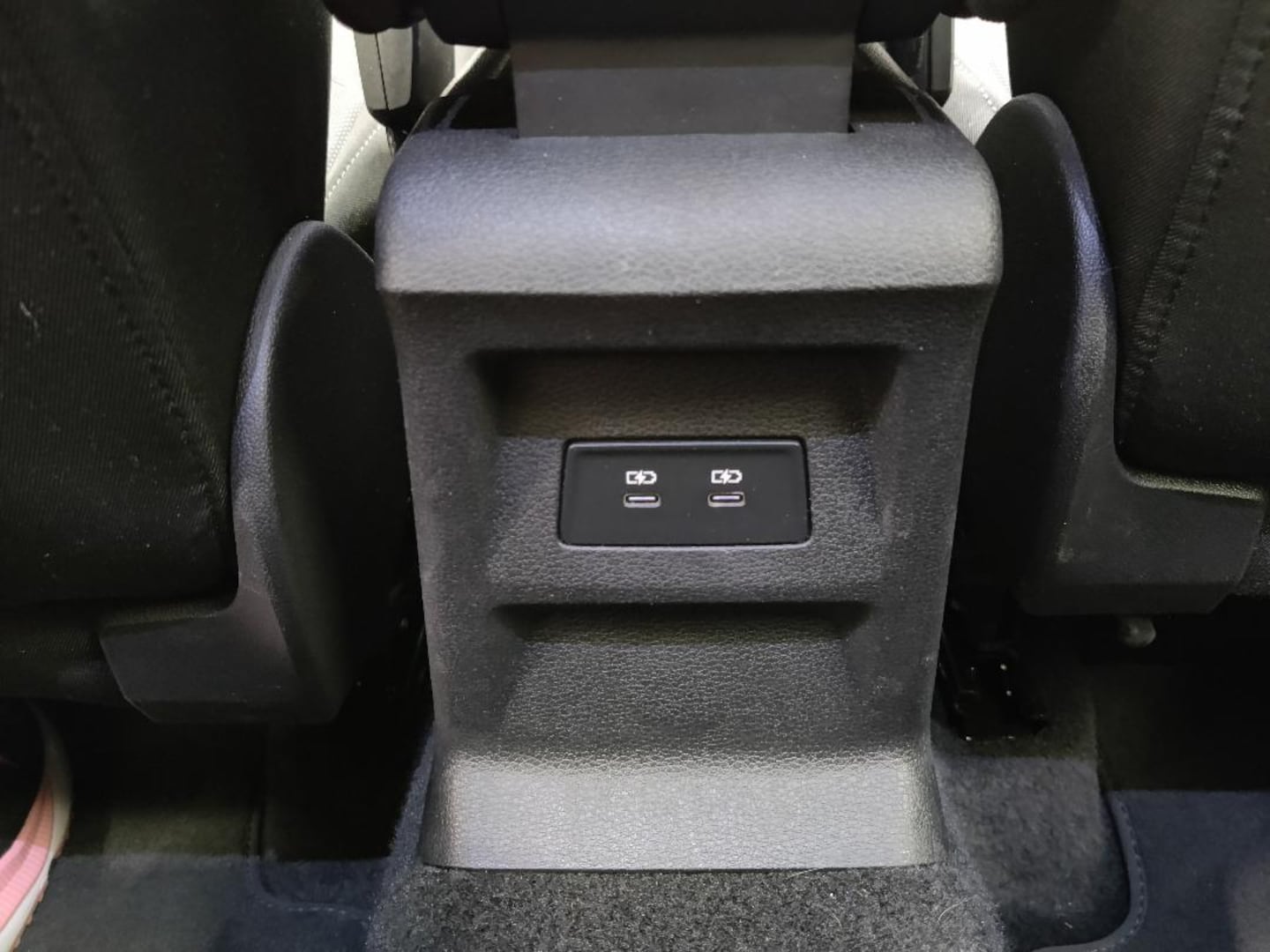 Bild über Audi Q2 S line 35 TFSI S tronic - für weitere Informationen kontaktieren Sie den Audi Partner