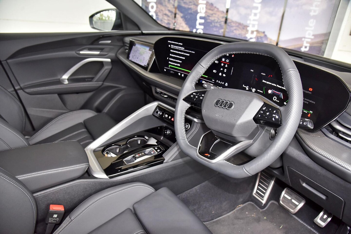 Image about Audi Q5 SUV e-hybrid quattro S tronic