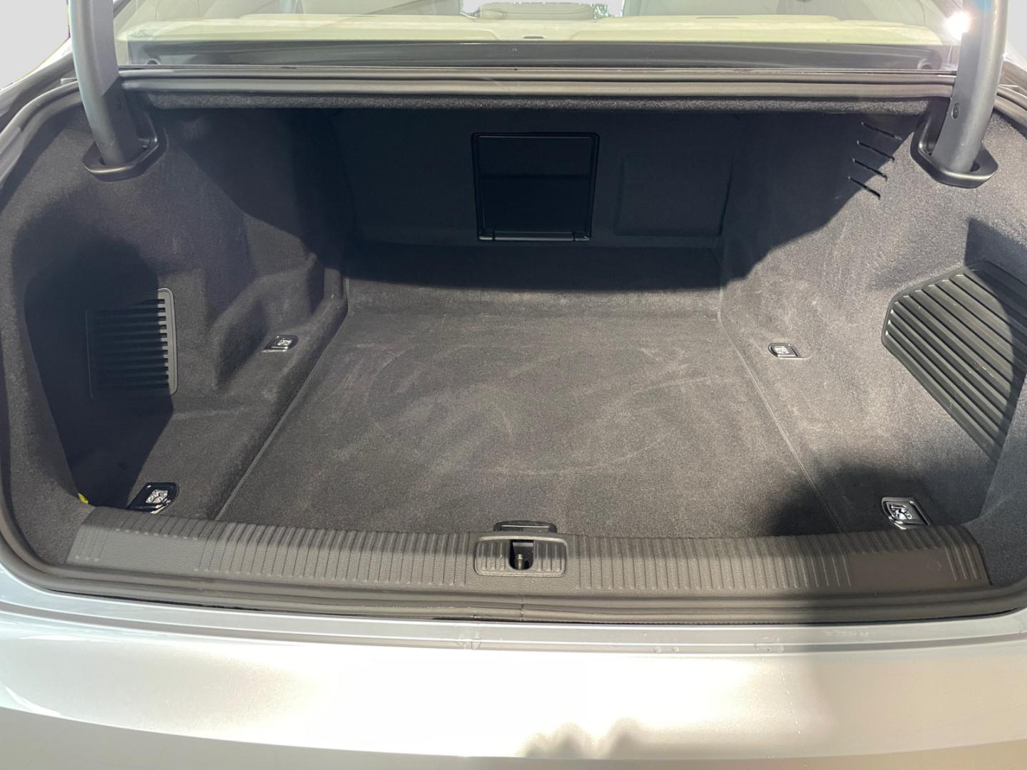 Image about Audi S8 TFSI quattro tiptronic