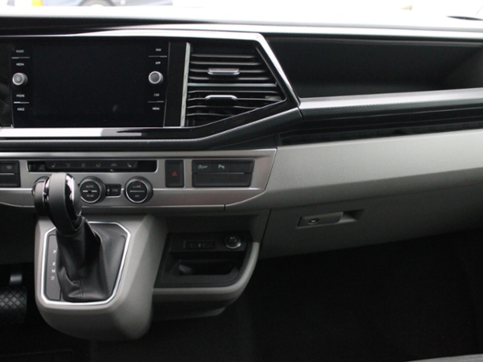 Volkswagen T6.1 Caravelle kurzer Radstand – Bild 24