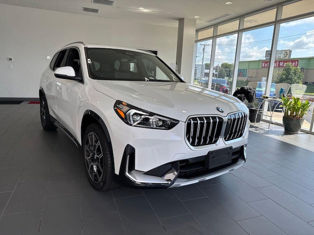 2025 BMW X1