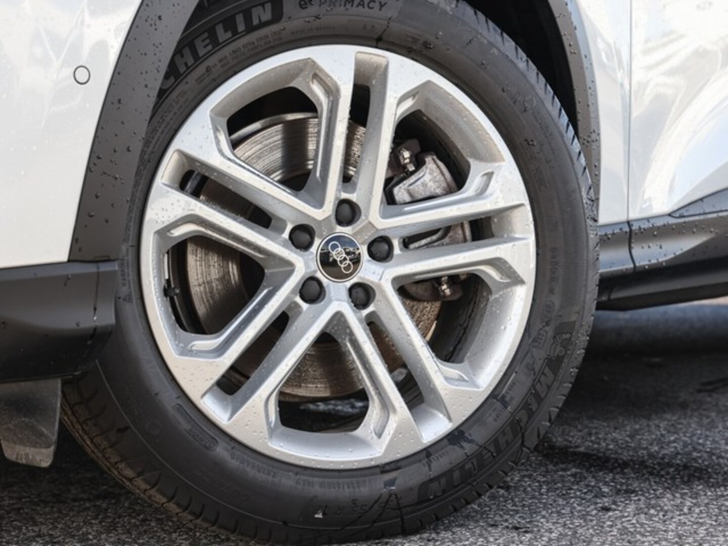 Bild über Audi Q5 SUV TDI quattro 150 kW S tronic - für weitere Informationen kontaktieren Sie den Audi Partner